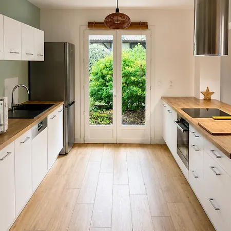 Belle Maison Calme, Sans Vis-a-vis, Piscine Et Grand Jardin Arbore